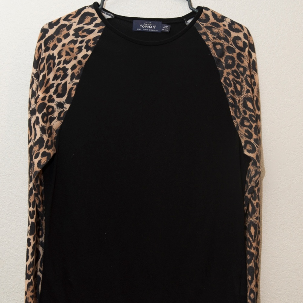 Topman Long Sleeve Black Tee with Leopard Print